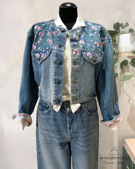 Upcycle Vintage Denim Jacket Flowers €49.95