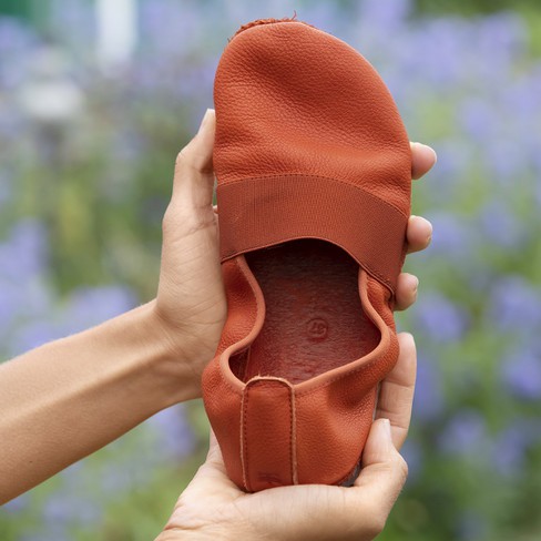Barefoot ballerina van bio-leer, onyx from Waschbär
