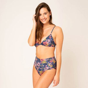 Emee High Waist - reversible flower / pink from Woodlike Ocean