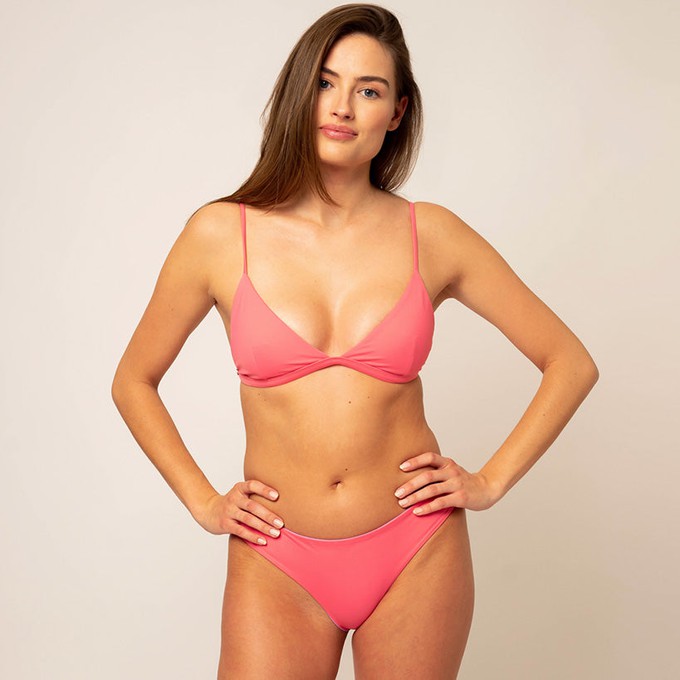 Capri Triangle Top - pink from Woodlike Ocean