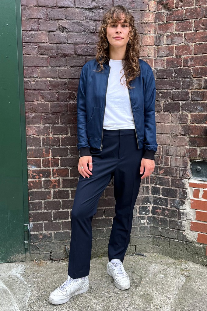 Ruth Wendejacke bird/navy from Yahmo