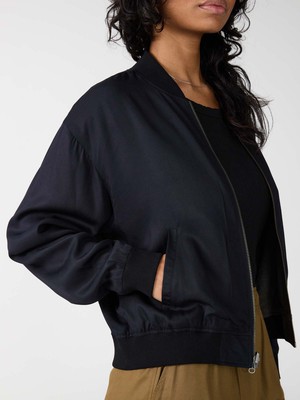 Lene Wendejacke moss/black from Yahmo