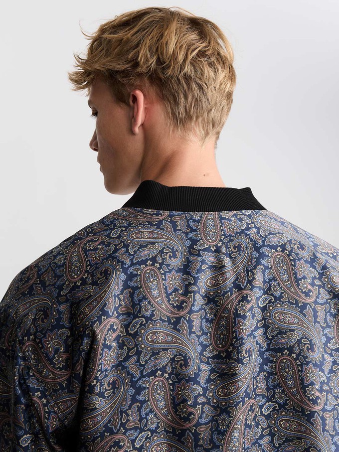 Oskar Reversible Bomber Paisley/Navy from Yahmo