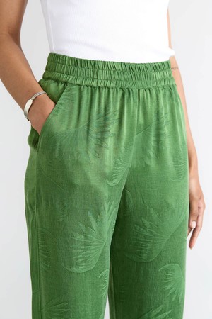 Hilde Pants matcha from Yahmo
