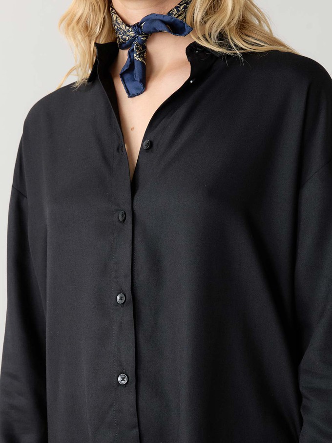 Mona Shirt Black from Yahmo