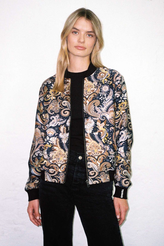 Ruth Wendejacke bird/navy from Yahmo