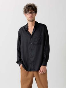 Hans Shirt Black via Yahmo