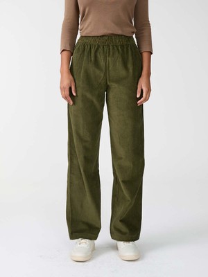 Marta Pants olive from Yahmo