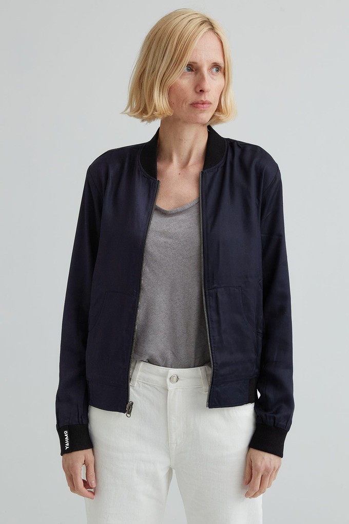 Ruth Wendejacke bird/navy from Yahmo