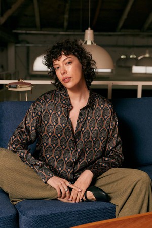 Mona Shirt metropolis from Yahmo