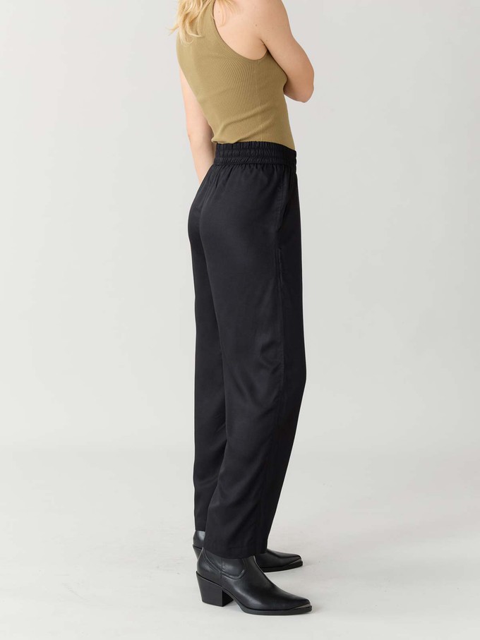 Hilde Pants black from Yahmo