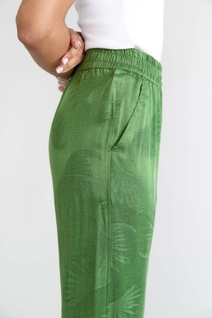 Hilde Pants matcha from Yahmo