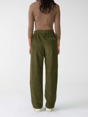 Marta Pants olive from Yahmo