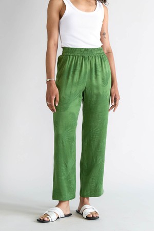 Hilde Pants matcha from Yahmo
