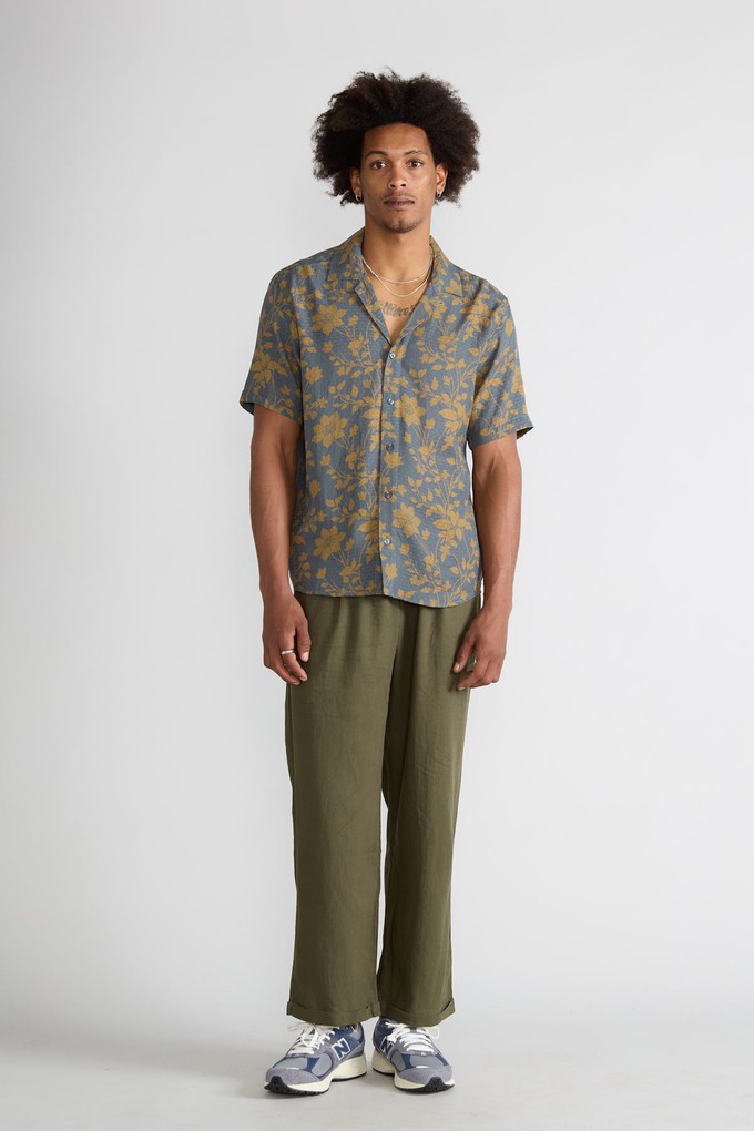 Muck Shirt ikebana from Yahmo