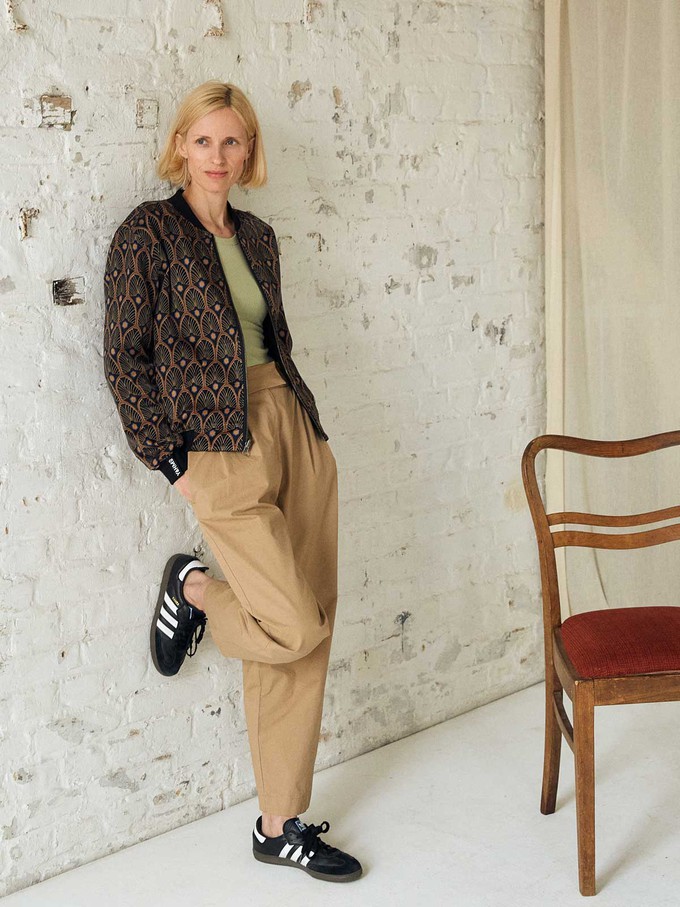 Elsa Reversible Bomber Jacket Metropolis/Black from Yahmo