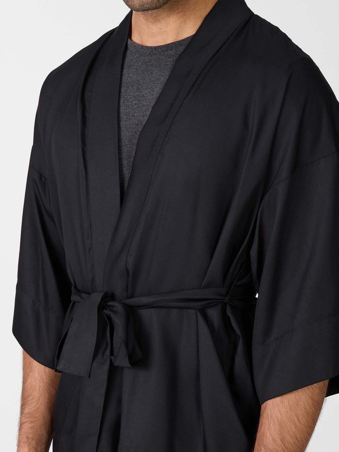 Erich Kimono black from Yahmo