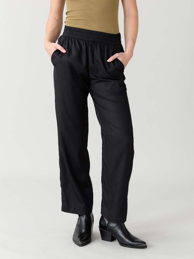 Hilde Pants black from Yahmo