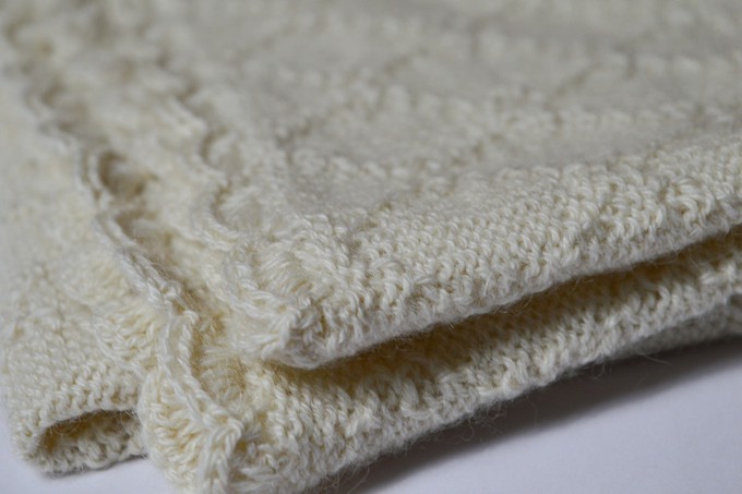 Knitted Baby Blanket | 100% Baby Alpaca | Undyed & Biodegradable from Yanantin Alpaca